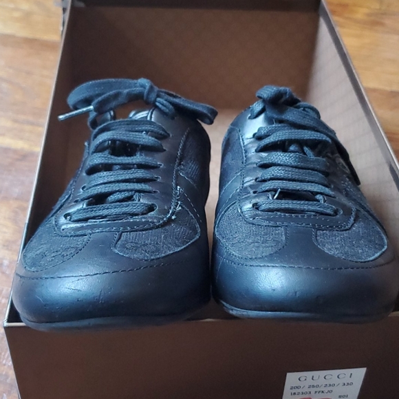 Gucci Lace Up Sneakers - Picture 10 of 11